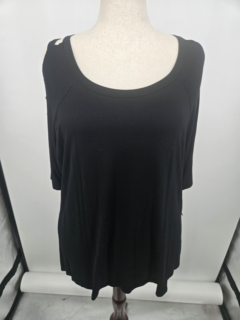 Liberty Love Black Ladder Sleeve Stretch Top 2XL NWT (6991)